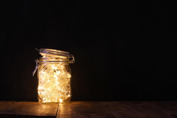 Create a Cosy Atmosphere with Glass Jar Lanterns